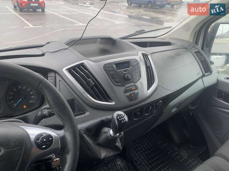 Вантажний фургон Ford Transit 2018 в Вінниці