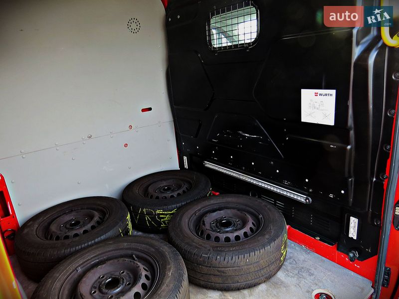 Вантажний фургон Ford Transit 2021 в Черкасах