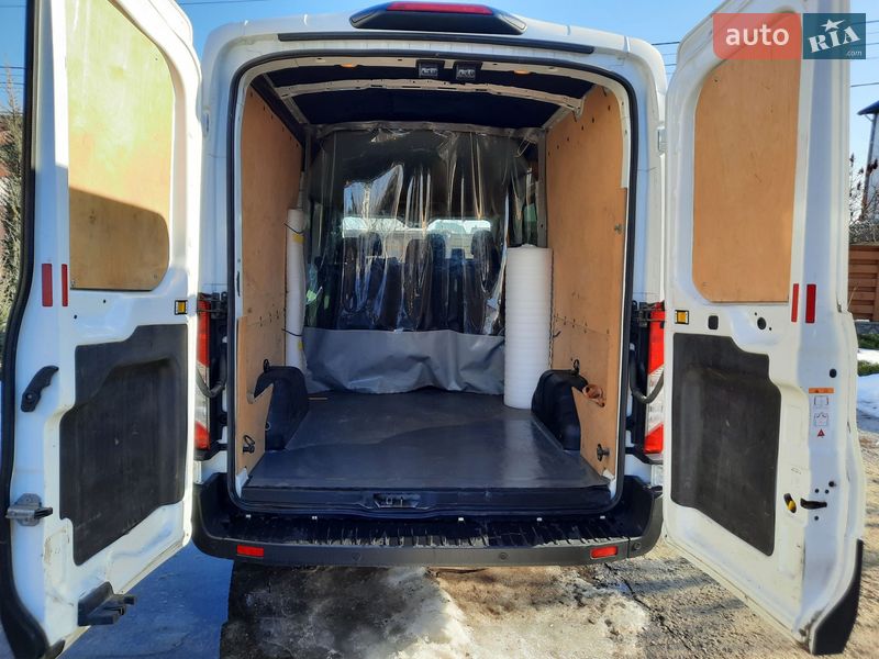 Вантажопасажирський фургон Ford Transit 2020 в Києві