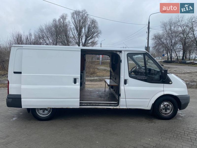 Вантажний фургон Ford Transit 2006 в Запоріжжі