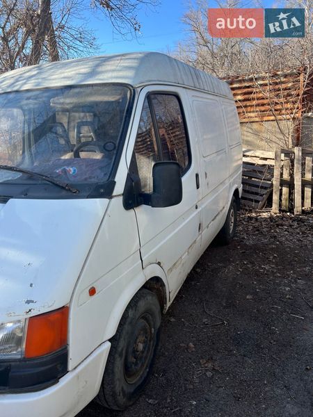 Грузовой фургон Ford Transit 1990 в Запорожье