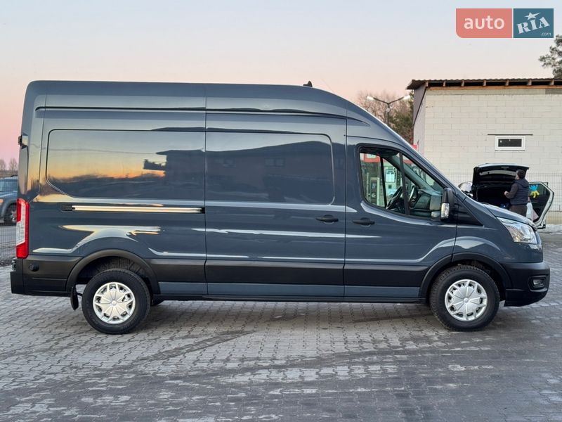 Грузовой фургон Ford Transit 2021 в Ирпене