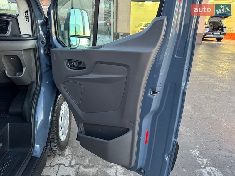 Грузовой фургон Ford Transit 2021 в Ирпене