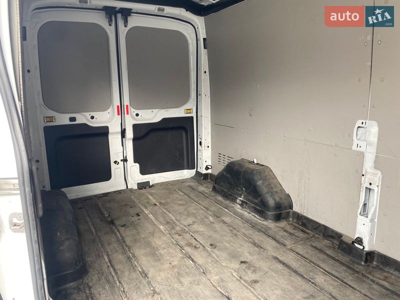 Вантажний фургон Ford Transit 2019 в Києві