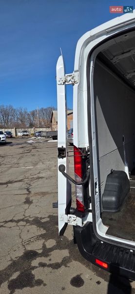 Мікроавтобус вантажний (до 3,5т) Ford Transit 2020 в Києві