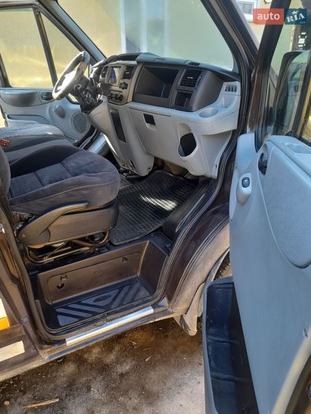 Грузовой фургон Ford Transit 2009 в Виннице