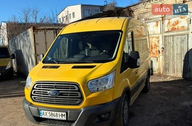 Вантажний фургон Ford Transit 2015 в Харкові