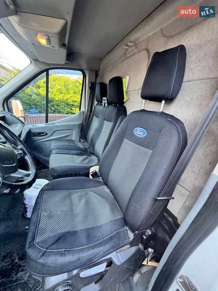 Вантажний фургон Ford Transit 2017 в Полтаві