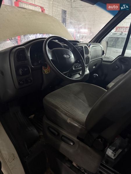 Вантажний фургон Ford Transit 2006 в Києві