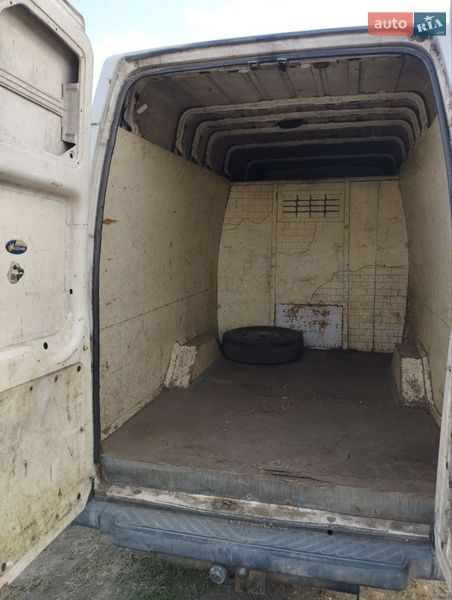 Вантажопасажирський фургон Ford Transit 2002 в Нікополі