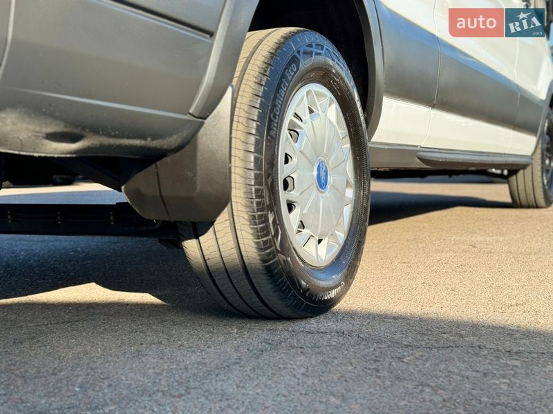 Вантажний фургон Ford Transit 2019 в Києві фото 39 Вантажний фургон Ford Transit 2019 в Києві