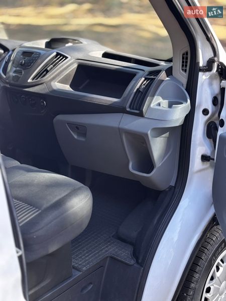 Грузовой фургон Ford Transit 2015 в Шептицькому