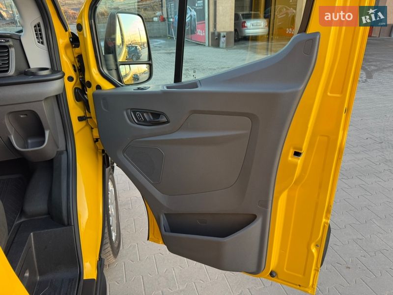 Вантажний фургон Ford Transit 2021 в Ірпені