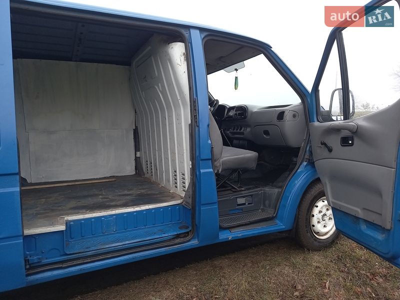 Грузовой фургон Ford Transit 1989 в Ромнах