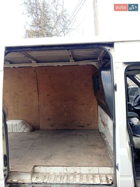 Грузовой фургон Ford Transit 2004 в Виннице
