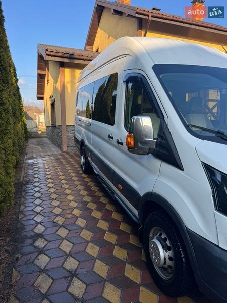 Микроавтобус Ford Transit 2017 в Киеве