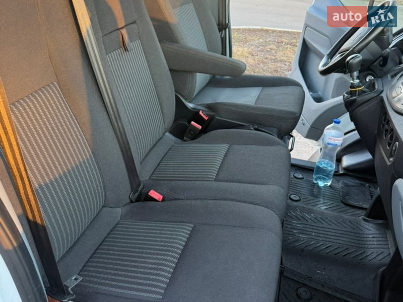 Грузопассажирский фургон Ford Transit 2018 в Киеве фото 18 Грузопассажирский фургон Ford Transit 2018 в Киеве