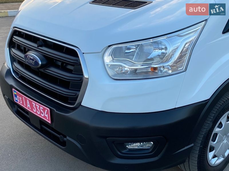 Вантажний фургон Ford Transit 2022 в Ірпені