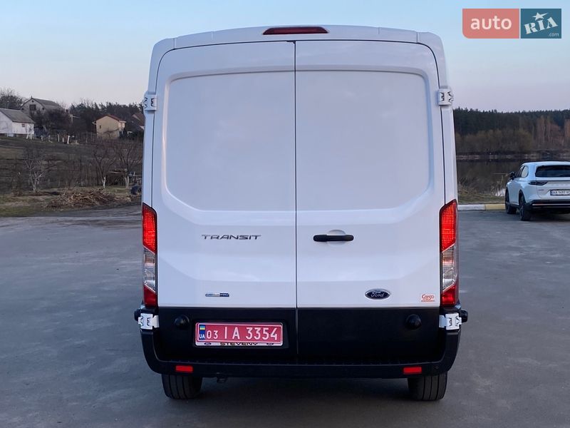 Вантажний фургон Ford Transit 2022 в Ірпені