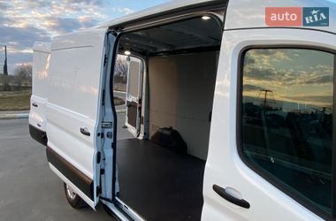 Вантажний фургон Ford Transit 2022 в Ірпені