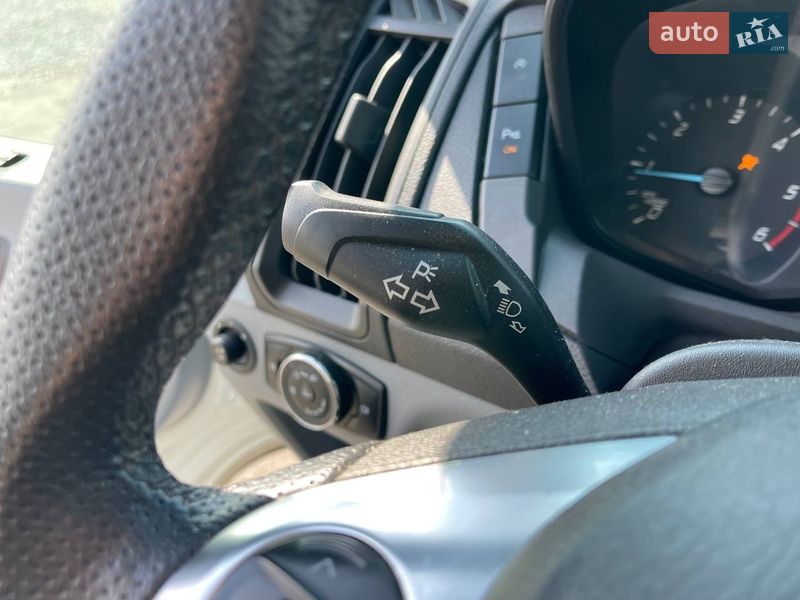Грузовой фургон Ford Transit 2016 в Киеве