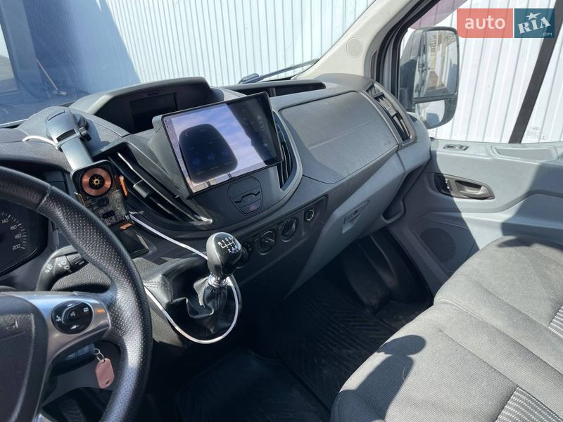 Грузовой фургон Ford Transit 2016 в Киеве