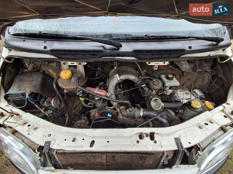 Вантажний фургон Ford Transit 1999 в Сараті