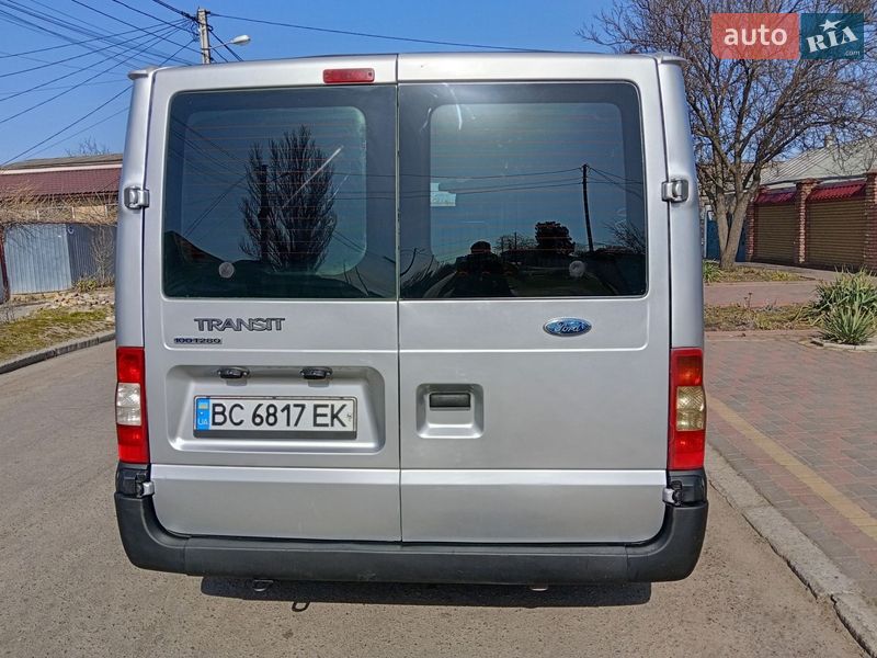 Вантажний фургон Ford Transit 2006 в Миколаєві