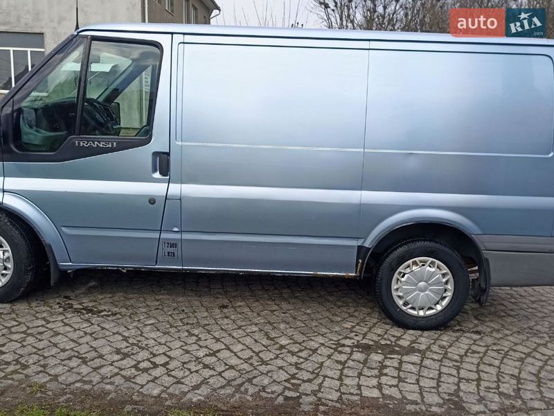 Вантажний фургон Ford Transit 2007 в Снятині