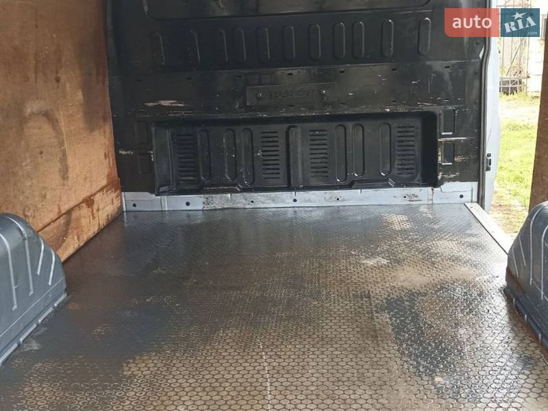 Вантажний фургон Ford Transit 2007 в Снятині