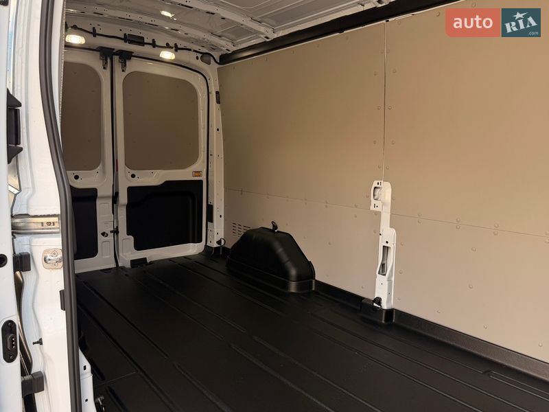 Микроавтобус грузовой (до 3,5т) Ford Transit 2025 в Киеве фото 34 Микроавтобус грузовой (до 3,5т) Ford Transit 2025 в Киеве