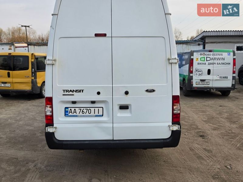 Грузовой фургон Ford Transit 2012 в Киеве