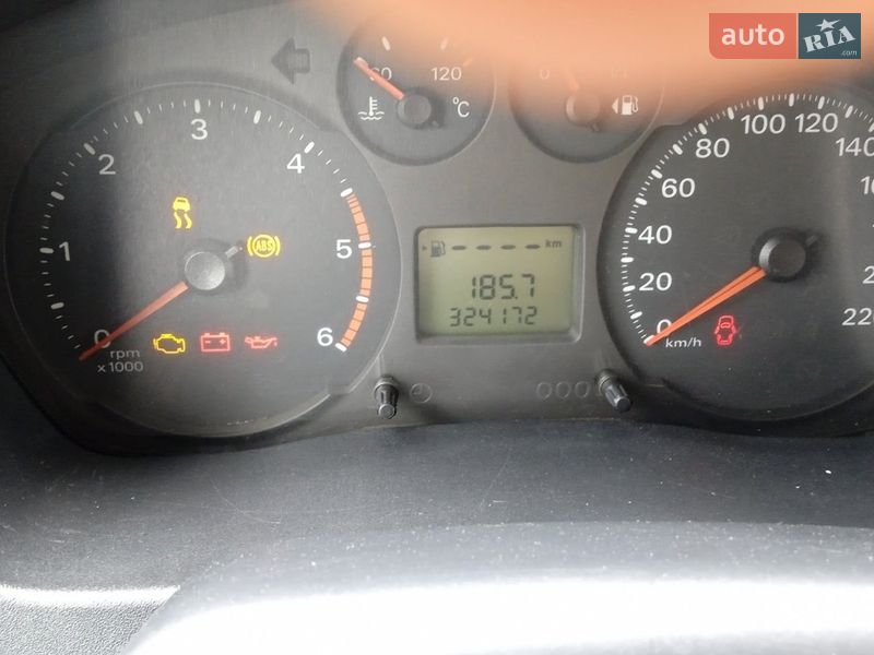 Вантажний фургон Ford Transit 2010 в Березані