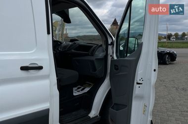 Вантажний фургон Ford Transit 2019 в Мукачевому