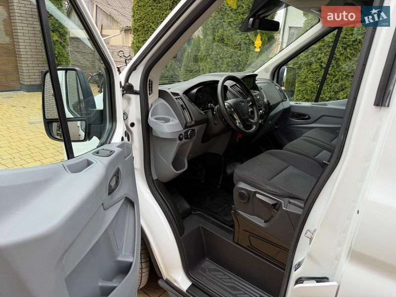 Минивэн Ford Transit 2017 в Радивилове
