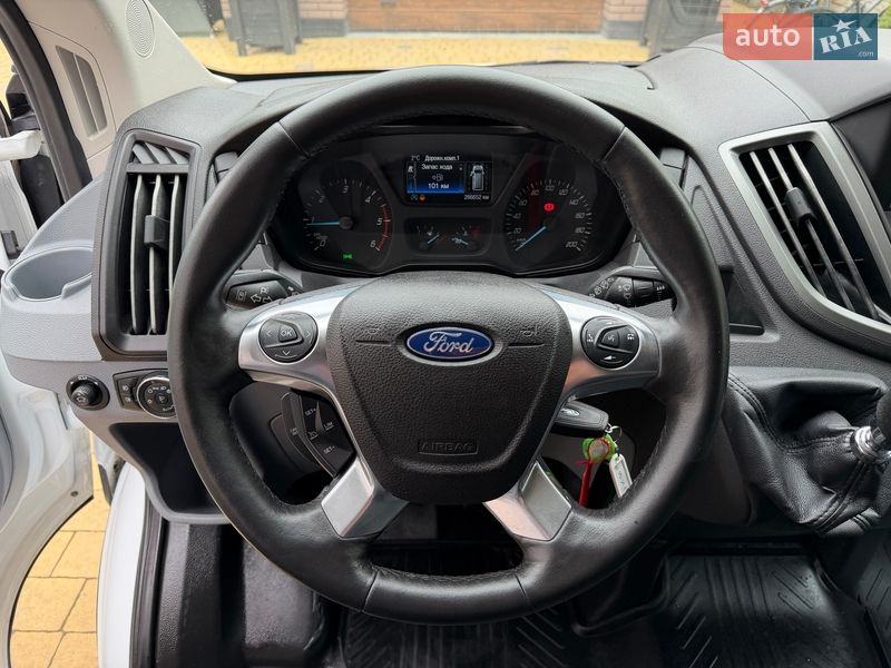 Минивэн Ford Transit 2017 в Радивилове