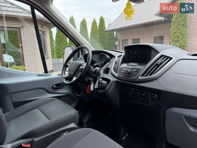Минивэн Ford Transit 2017 в Радивилове