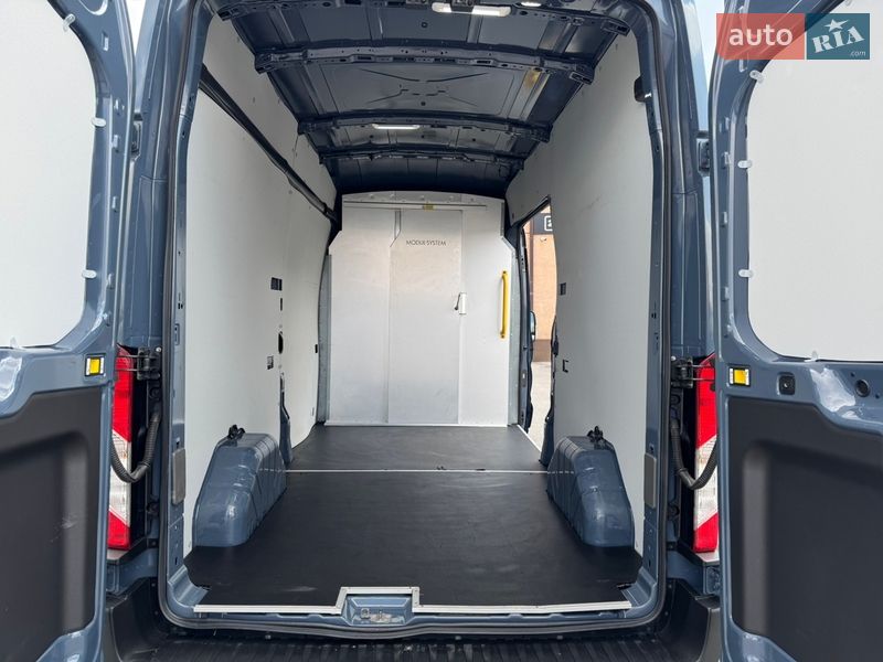 Вантажний фургон Ford Transit 2020 в Бучі