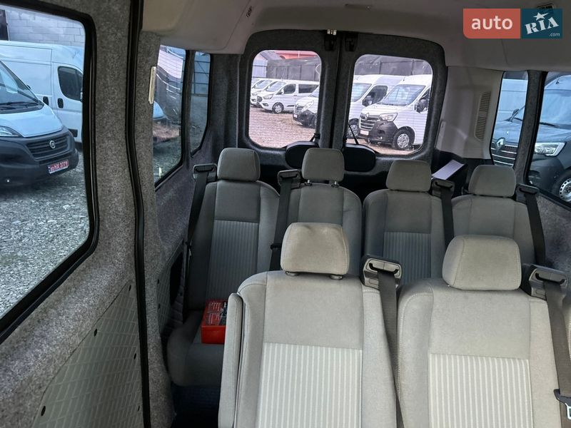 Микроавтобус Ford Transit 2015 в Хусте