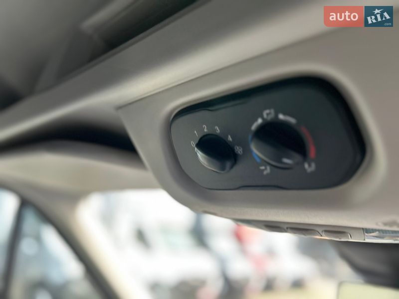 Микроавтобус Ford Transit 2015 в Хусте