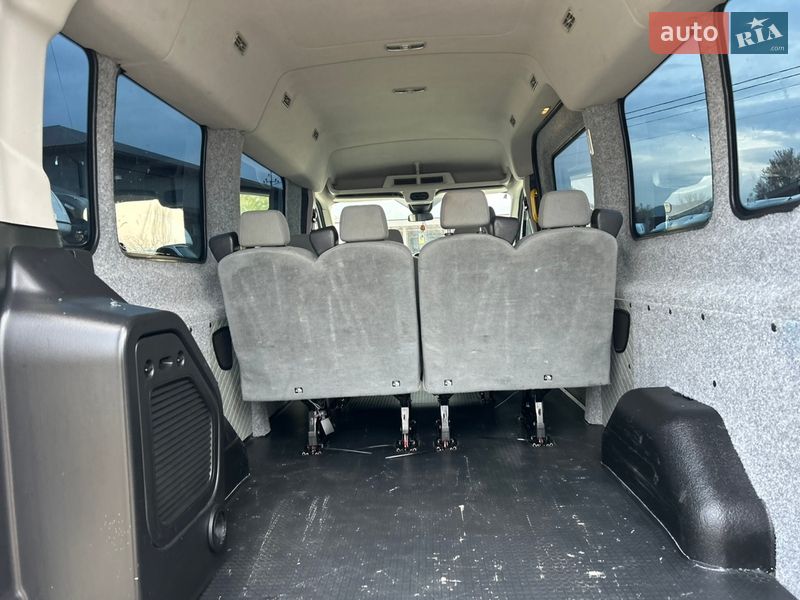 Микроавтобус Ford Transit 2015 в Хусте