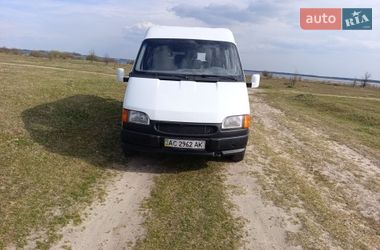 Вантажопасажирський фургон Ford Transit 1992 в Шацьку