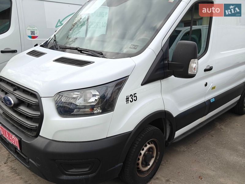 Ford Transit 2021