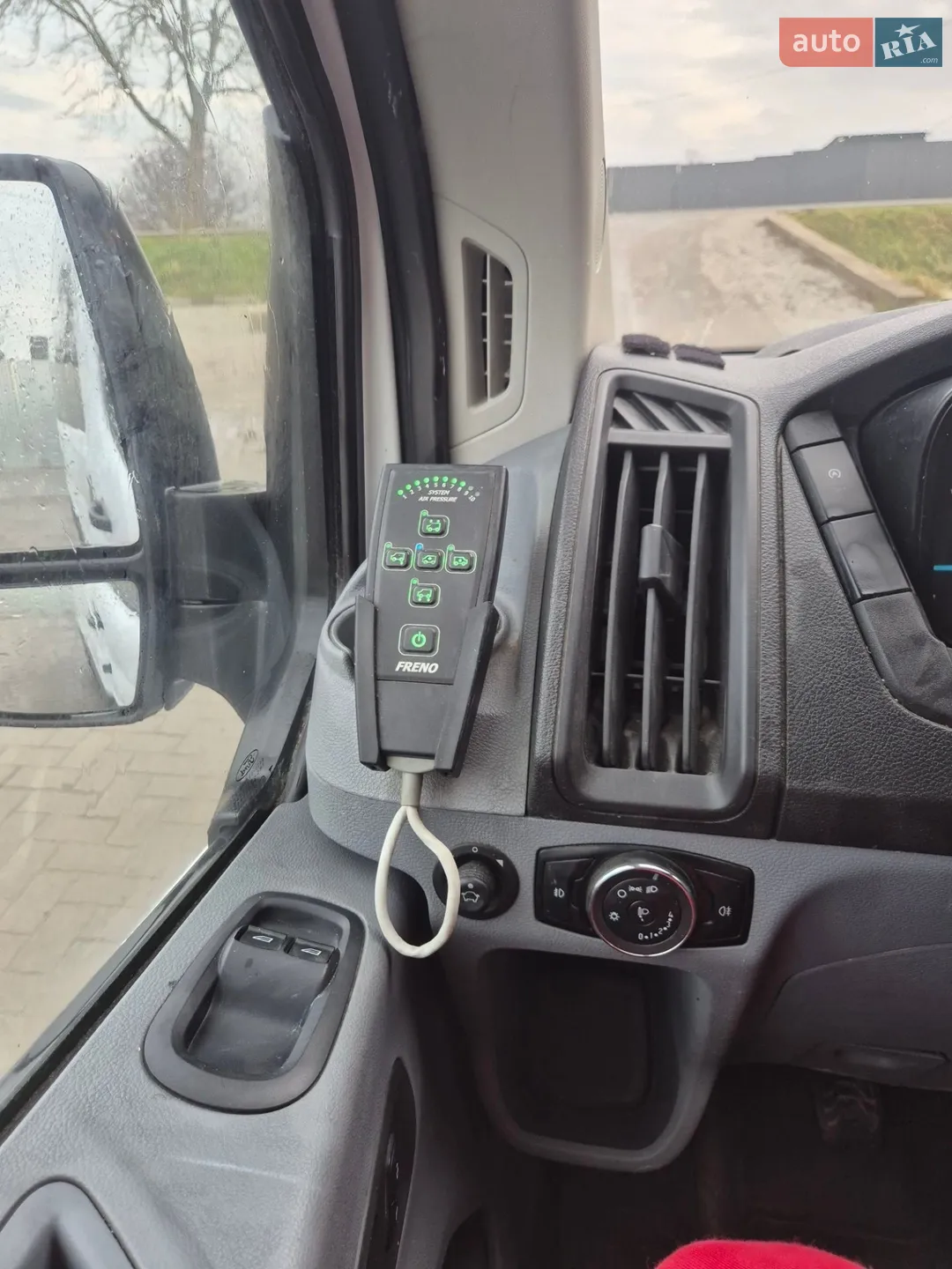 2015 Ford Transit Connect - мініатюра 16