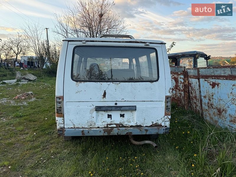 Минивэн Ford Transit 1994 в Глыбокой
