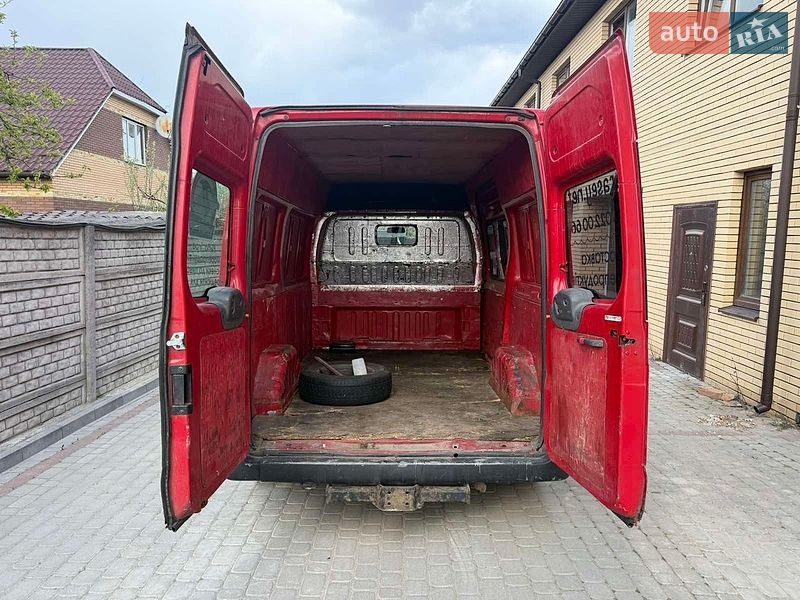 Грузовой фургон Ford Transit 2005 в Виннице
