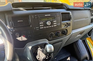 Грузовой фургон Ford Transit 2012 в Львове