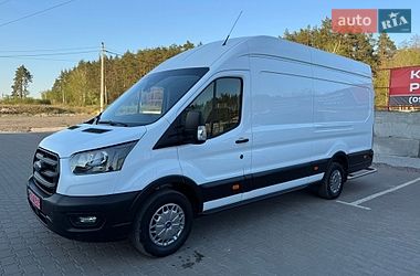 Грузовой фургон Ford Transit 2023 в Ирпене