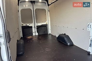Грузовой фургон Ford Transit 2023 в Ирпене