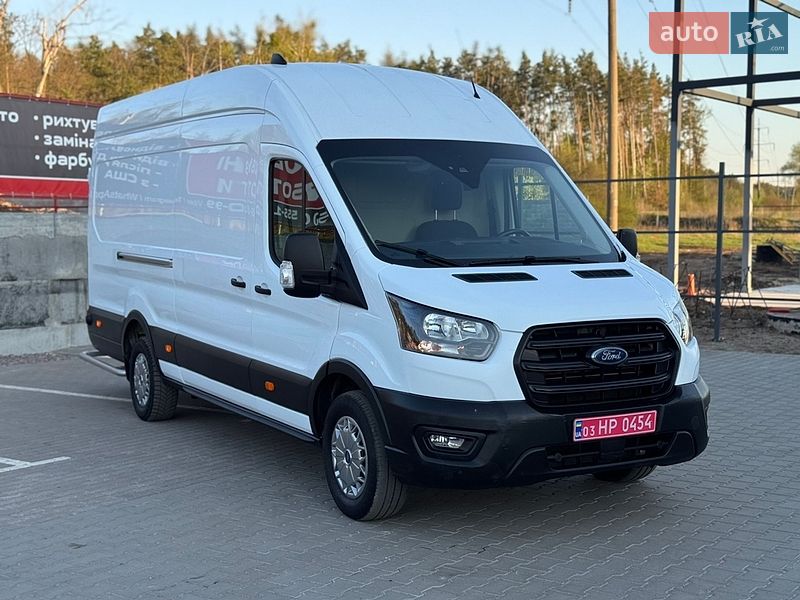 Грузовой фургон Ford Transit 2023 в Ирпене